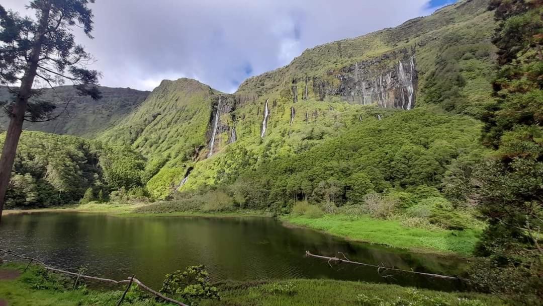 Alojamento Local M&I Lajes das Flores ภายนอก รูปภาพ