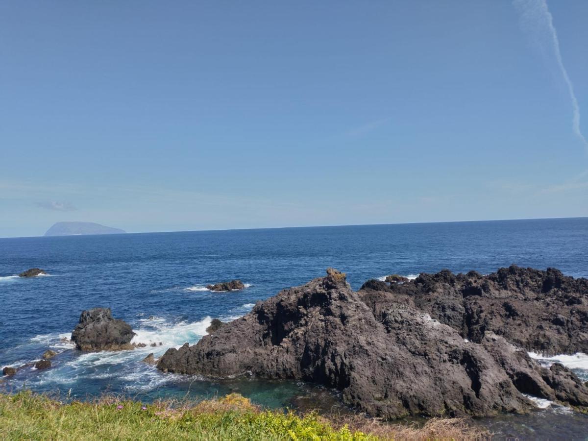 Alojamento Local M&I Lajes das Flores ภายนอก รูปภาพ