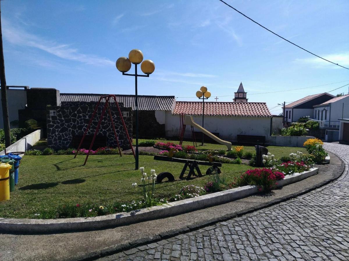 Alojamento Local M&I Lajes das Flores ภายนอก รูปภาพ