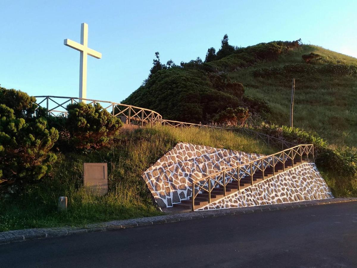 Alojamento Local M&I Lajes das Flores ภายนอก รูปภาพ