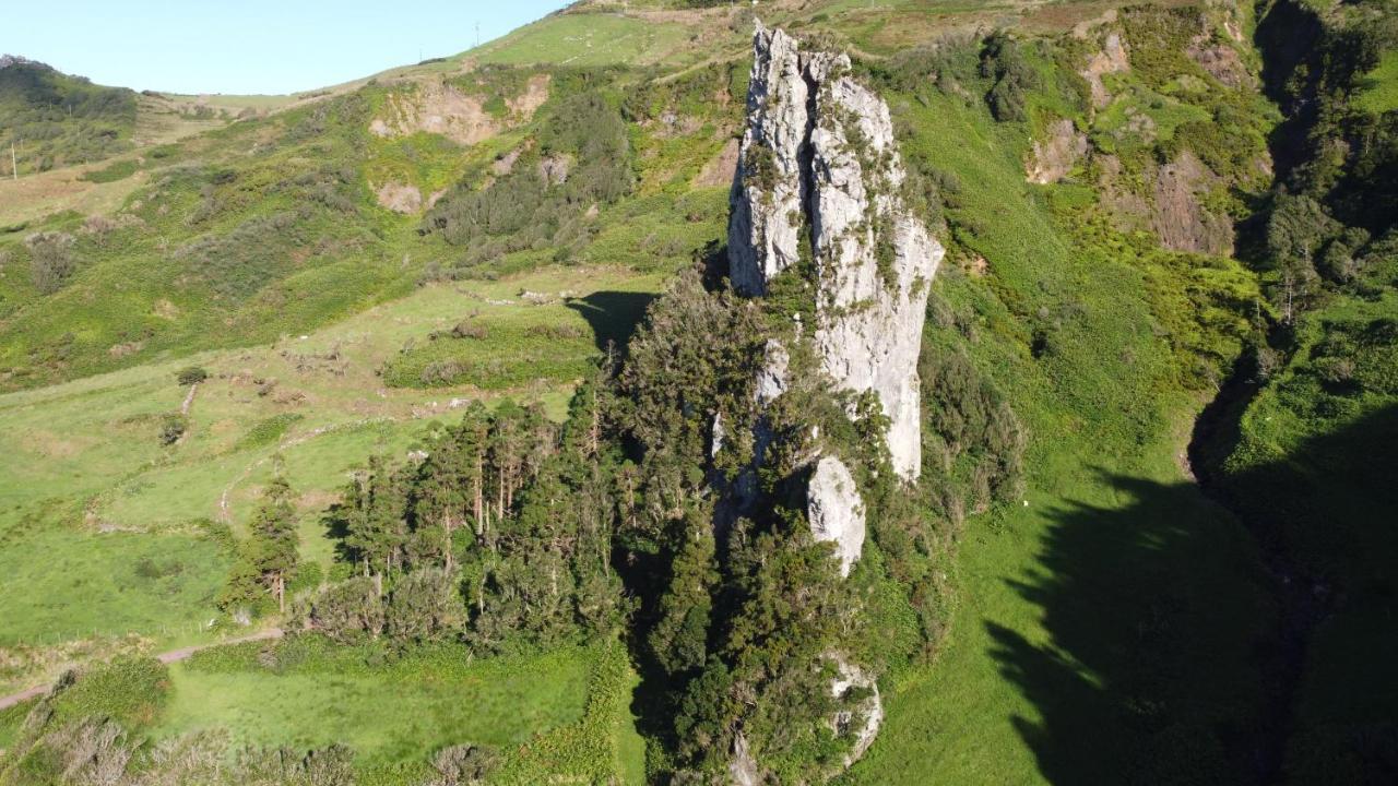 Alojamento Local M&I Lajes das Flores ภายนอก รูปภาพ