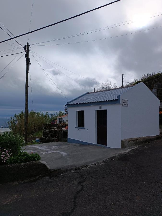 Alojamento Local M&I Lajes das Flores ภายนอก รูปภาพ